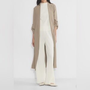 Babaton NWT Kahlo Robe szL Aritzia